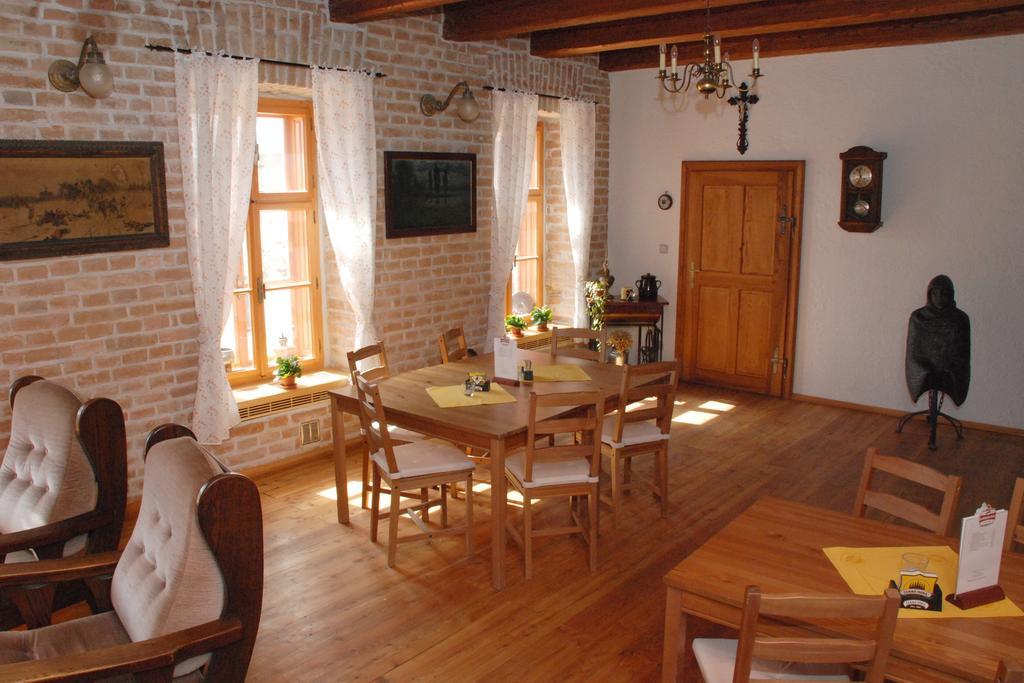 Rekreacni Areal Dvur Honetice Hotel Luaran gambar